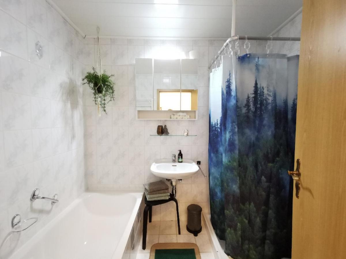 Ferienwohnung Schaefer Mit Direktem Zugang Zum Garten Windberg Bagian luar foto